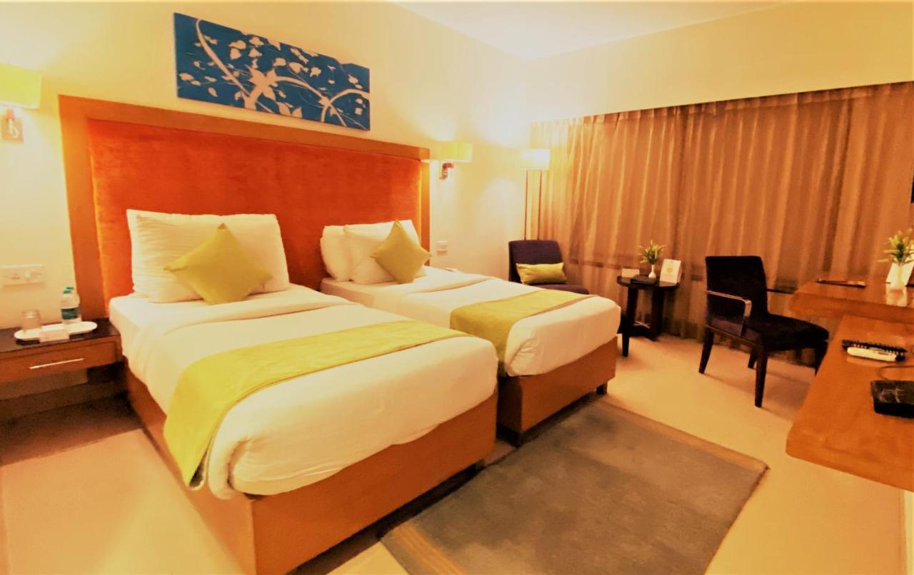 Gis Select Banjara Hill Hotel Hyderabad Exterior photo